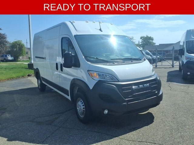 Used 2025 RAM ProMaster 2500 w/ Convenience Group FWD image 3