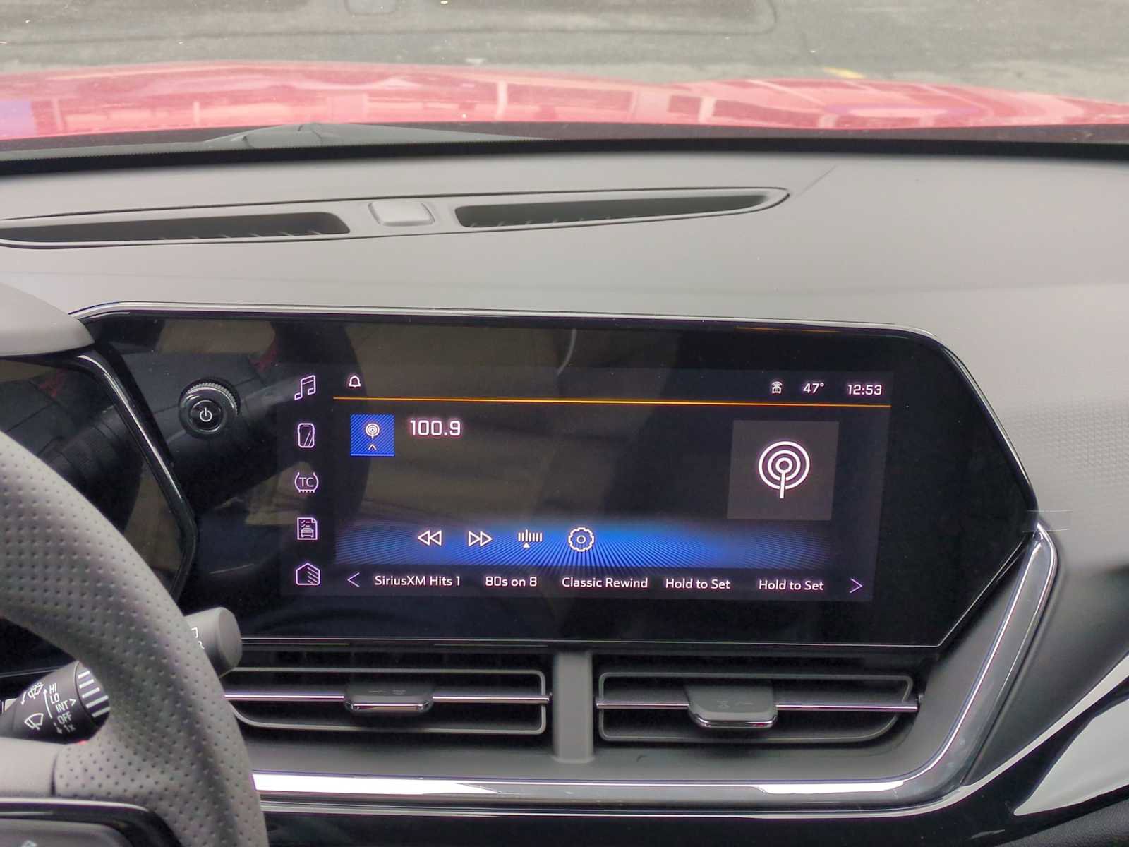 New 2026 Chevrolet Trax RS w/ Sunroof Package image 24