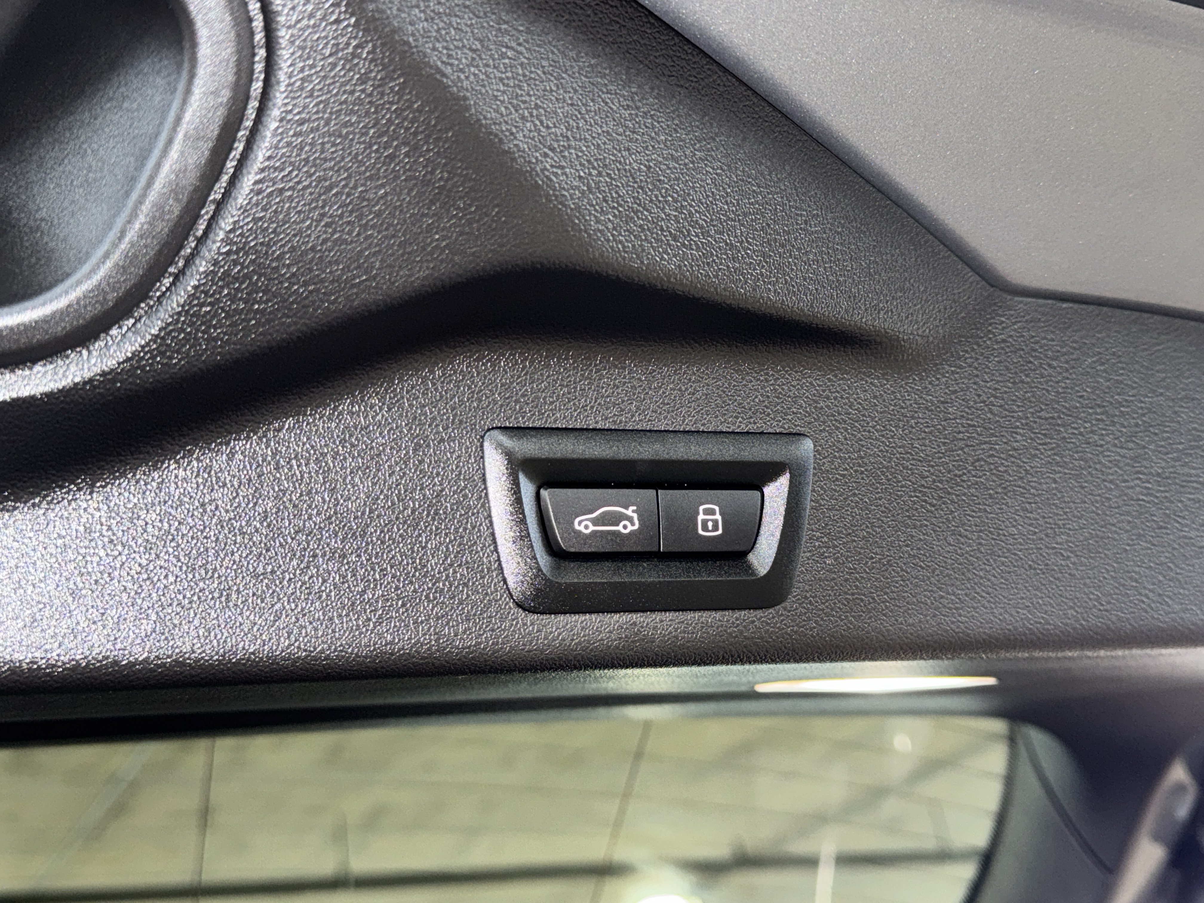 Certified 2025 BMW X5 xDrive50e AWD/4WD image 14