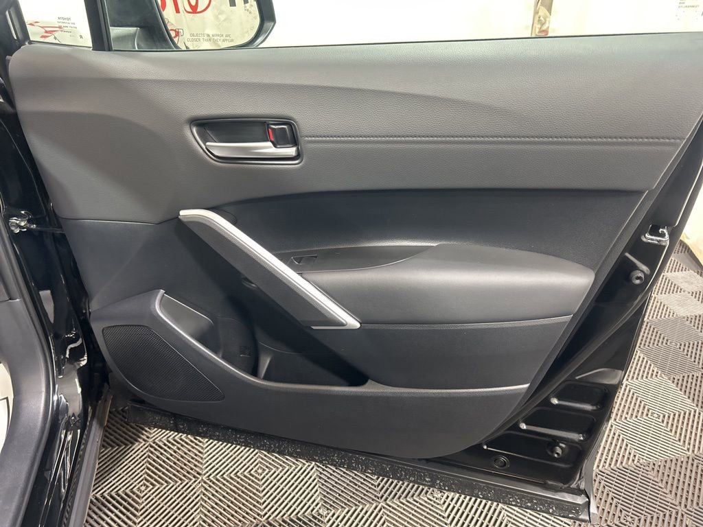 Used 2026 Toyota Corolla Cross XLE w/ Convenience Package image 9