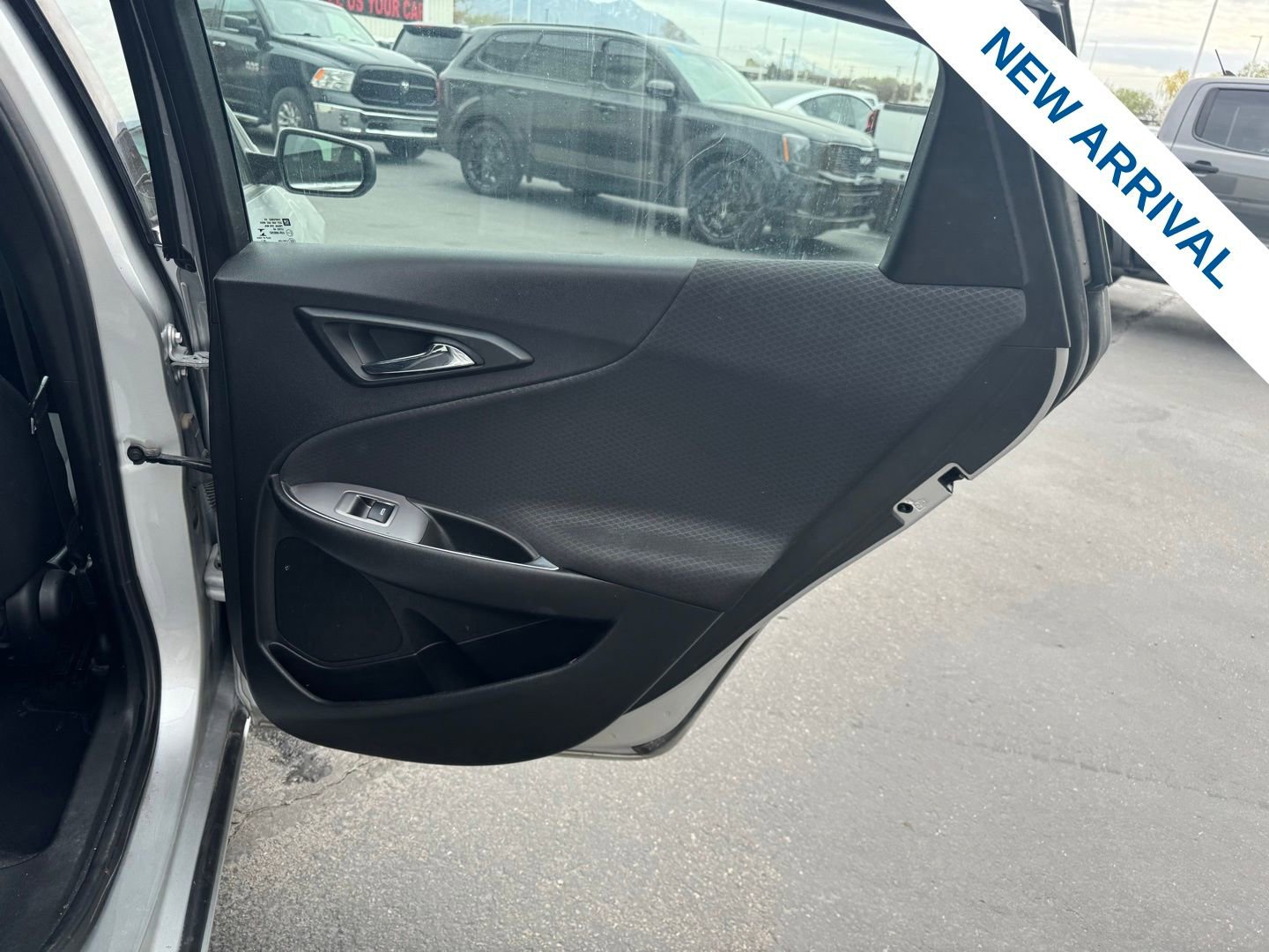 Used 2021 Chevrolet Malibu LT image 12