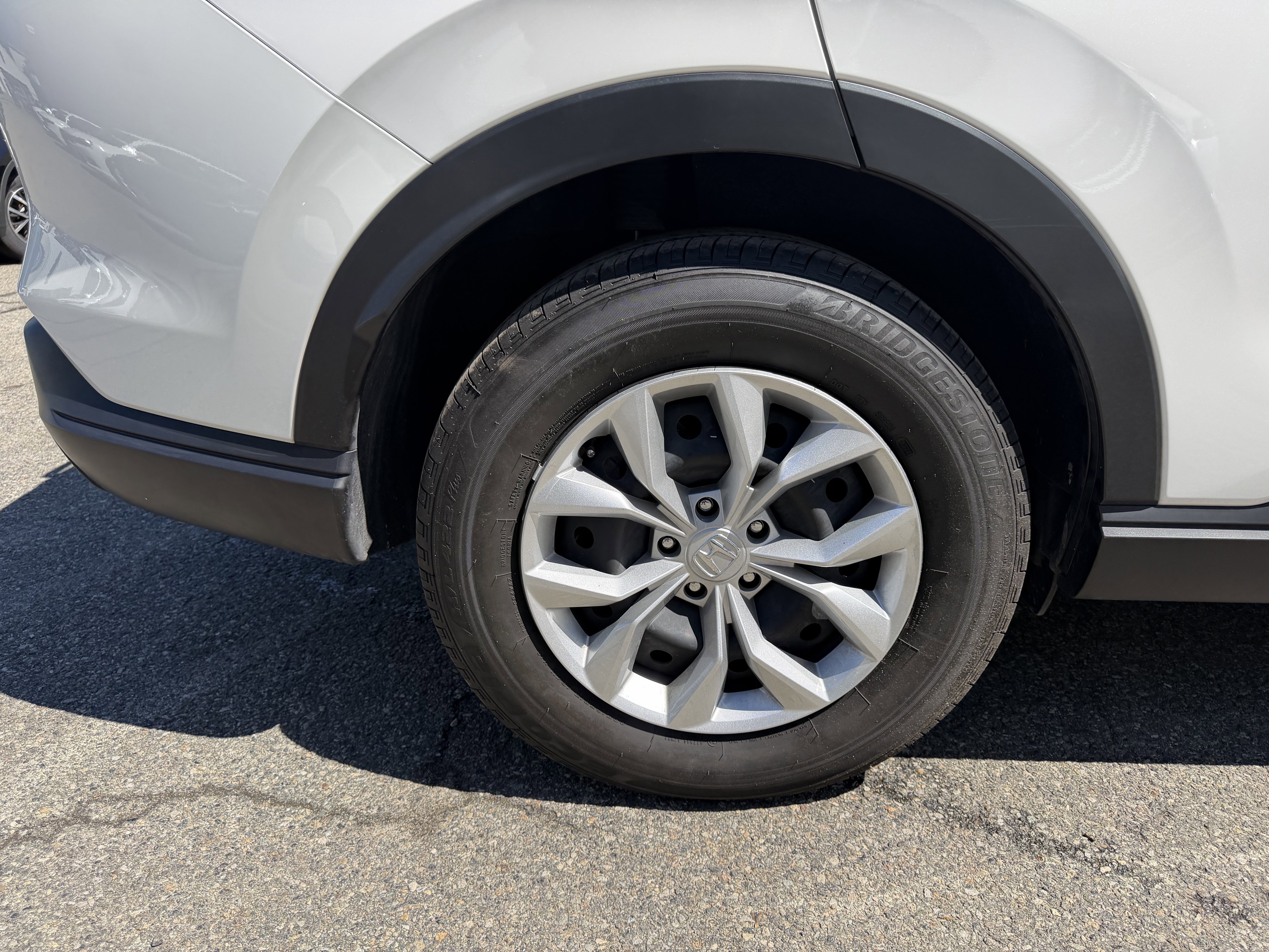 Certified 2025 Honda CR-V LX image 9