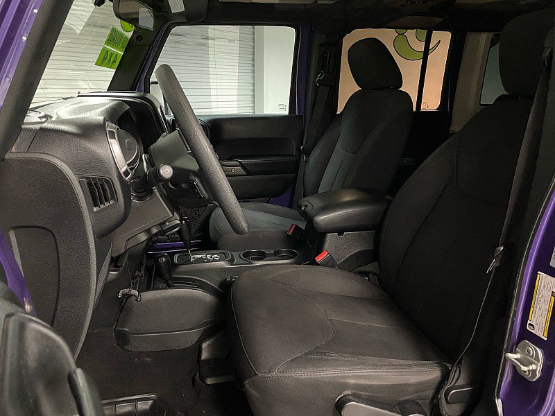 Used 2018 Jeep Wrangler Unlimited Sport w/ Max Tow Package image 10