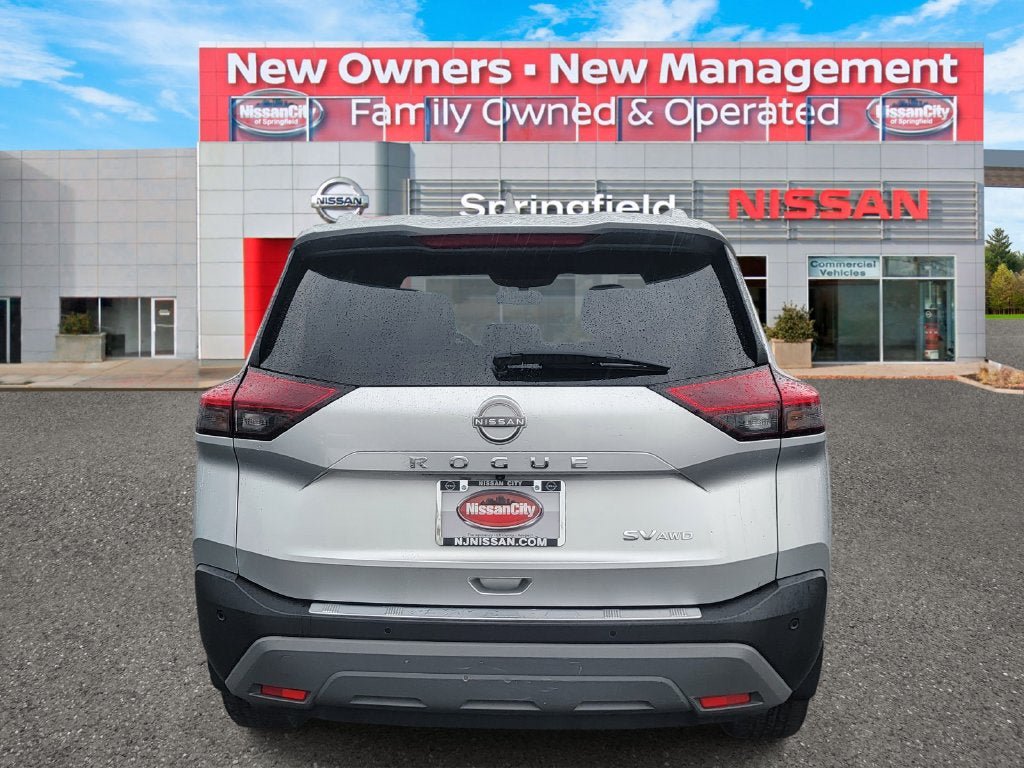 Certified 2023 Nissan Rogue SV w/ SV Premium B Package AWD/4WD image 7