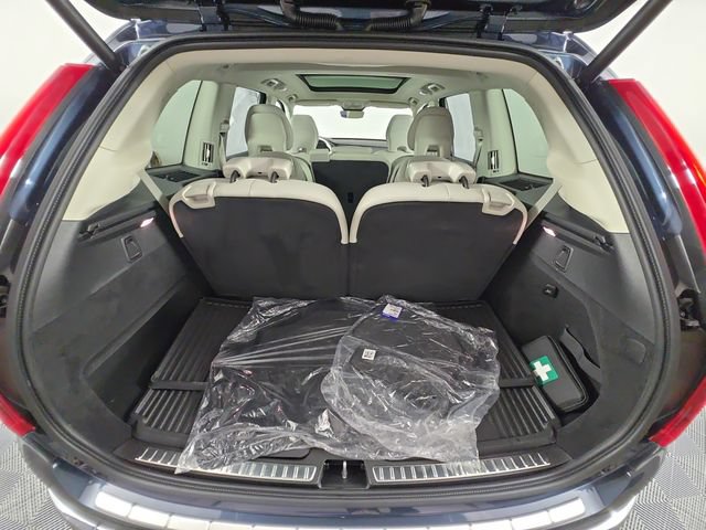 Used 2025 Volvo XC90 B6 Plus w/ Protection Package Premier AWD/4WD image 16