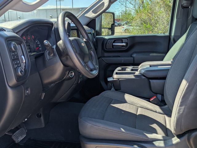 Used 2024 Chevrolet Silverado 2500 Custom w/ Custom Value Package image 13