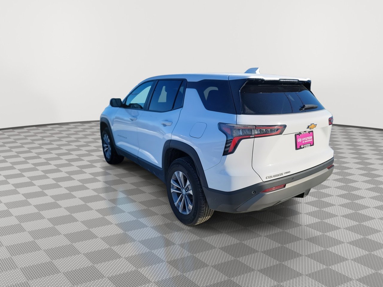 Used 2025 Chevrolet Equinox LT image 6