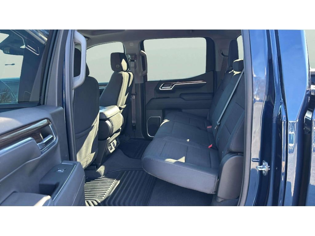 Used 2022 Chevrolet Silverado 1500 LT image 11