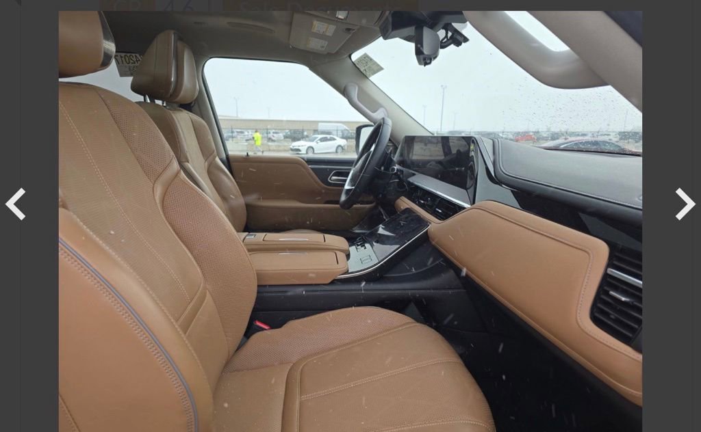 Used 2025 INFINITI QX80 Sensory AWD/4WD image 13