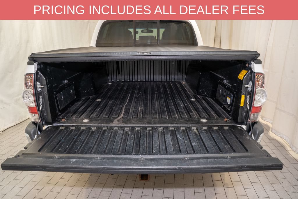 Used 2015 Toyota Tacoma 4x4 Double Cab w/ Limited Package image 6