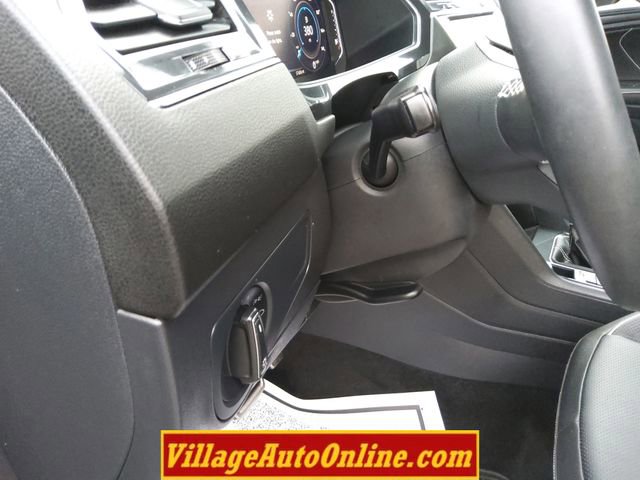 Used 2023 Volkswagen Tiguan SEL R-Line image 14