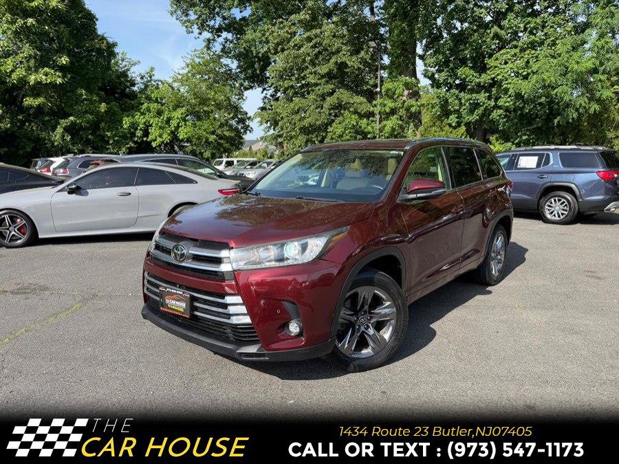 Used 2019 Toyota Highlander Limited Platinum FWD image 1