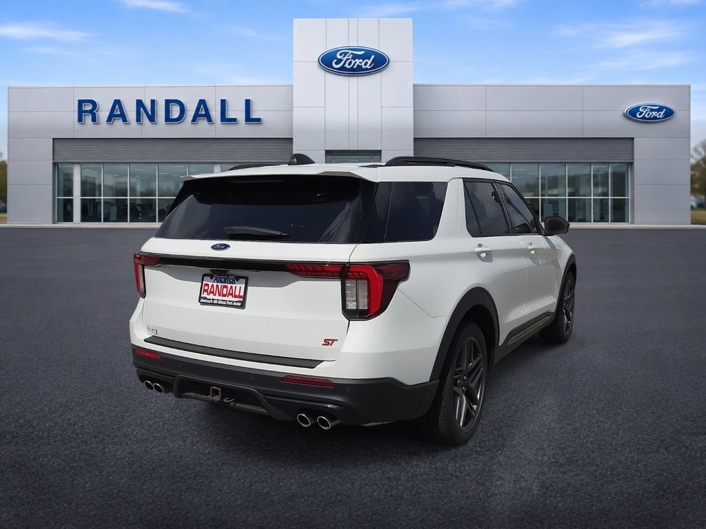 Used 2025 Ford Explorer ST AWD/4WD image 5