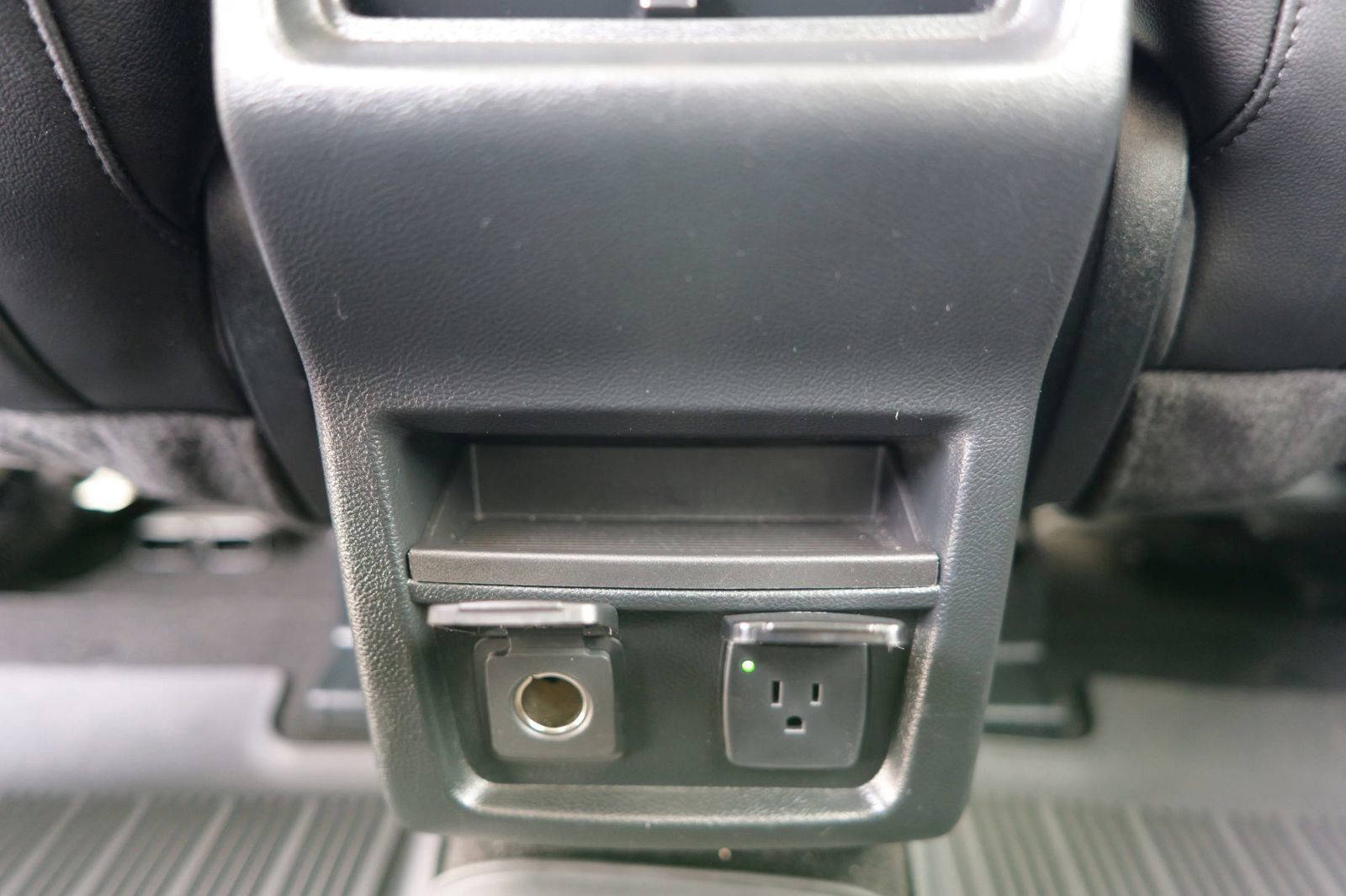 Used 2020 Ford Edge SEL w/ Convenience Package image 24