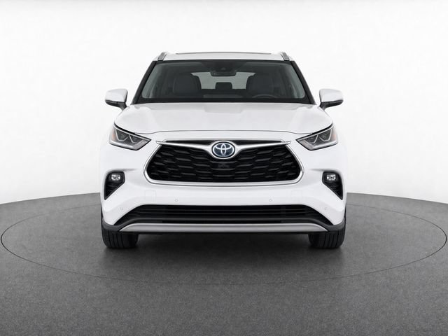 Certified 2021 Toyota Highlander Platinum AWD/4WD image 4
