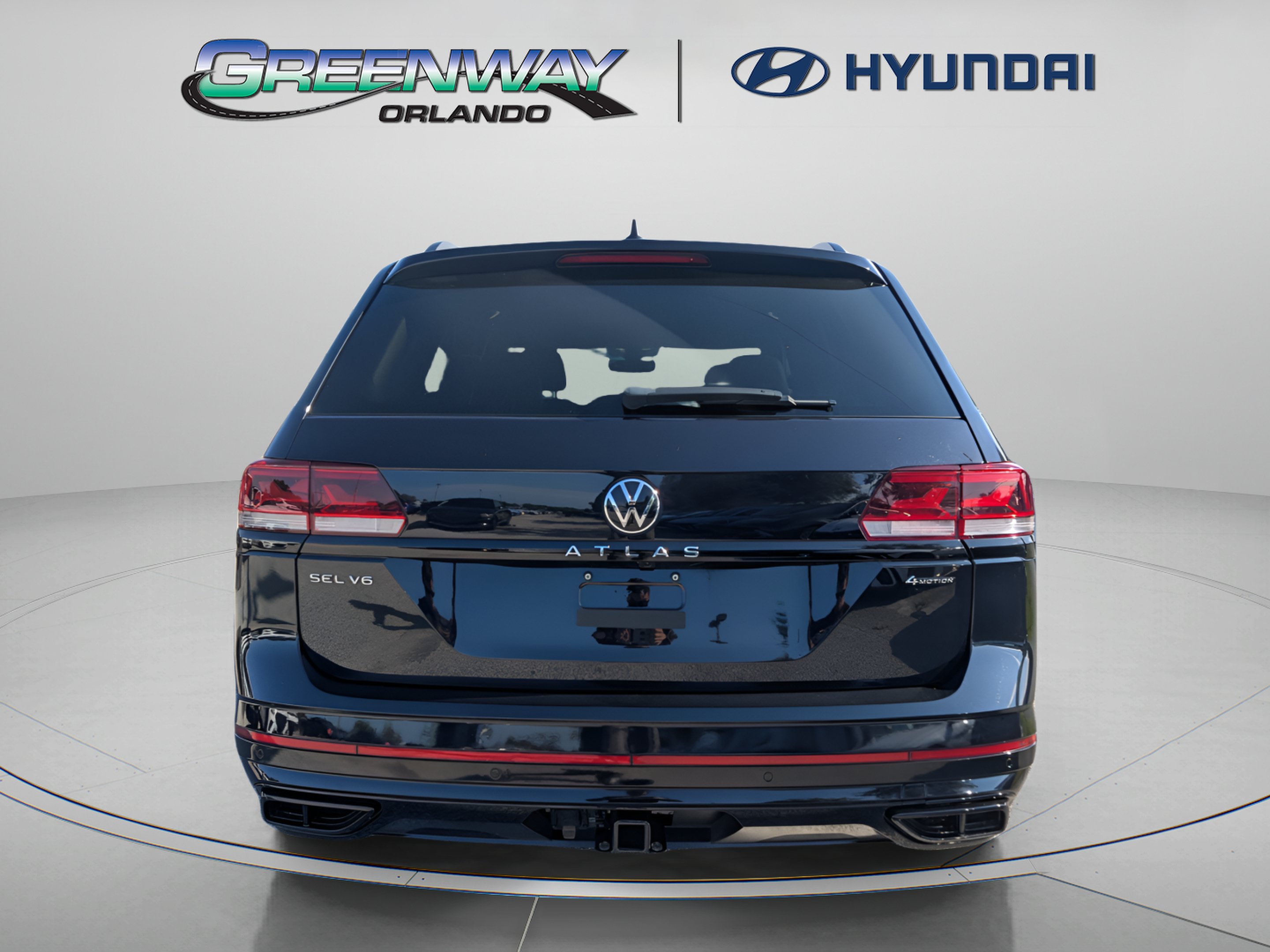 Used 2023 Volkswagen Atlas SEL R-Line AWD/4WD image 7
