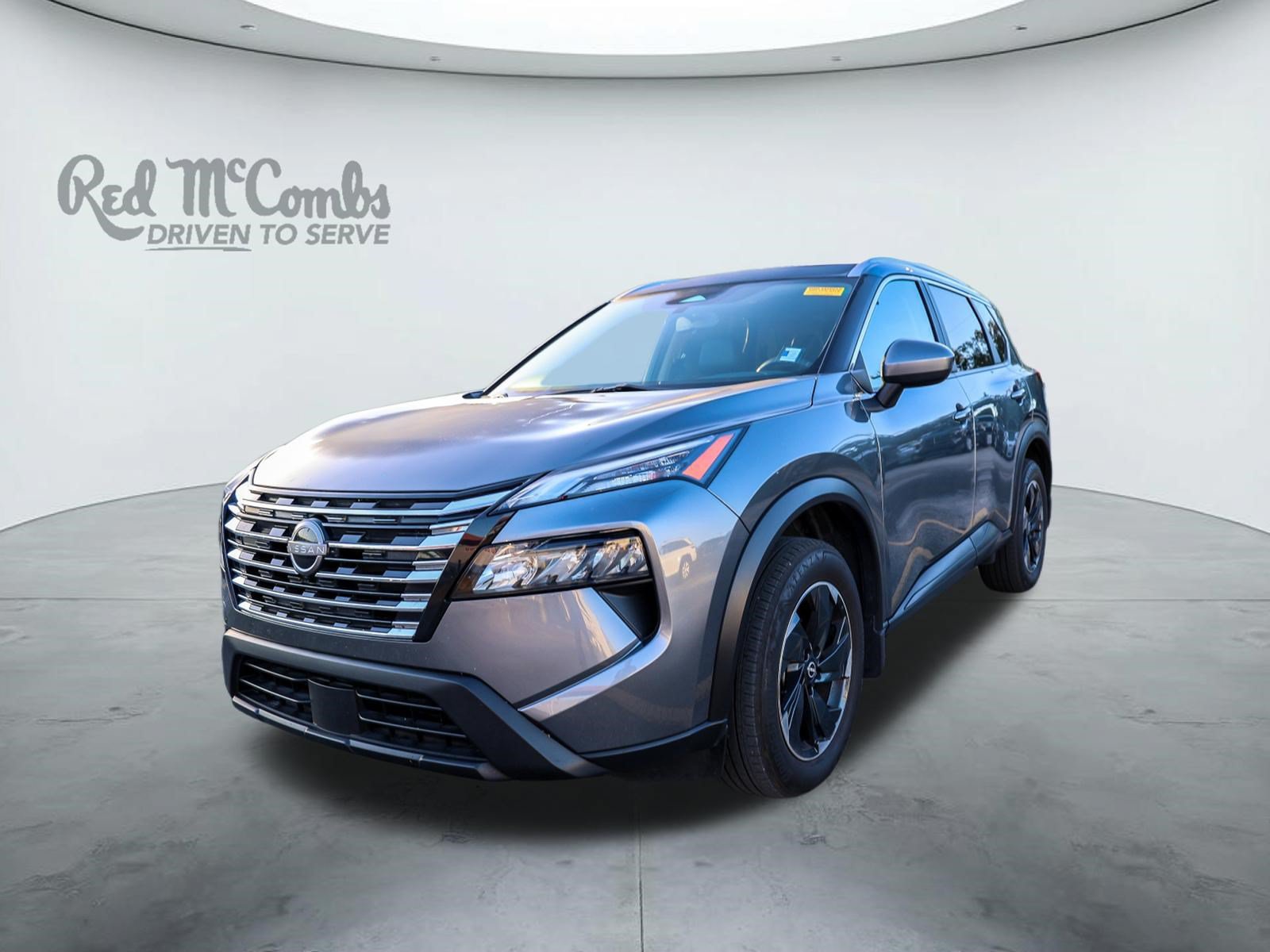 Used 2024 Nissan Rogue SV w/ SV Premium Package FWD image 1
