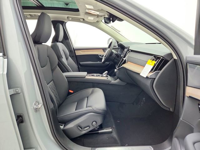 New 2026 Volvo XC90 B6 Plus w/ Protection Package Premier image 14