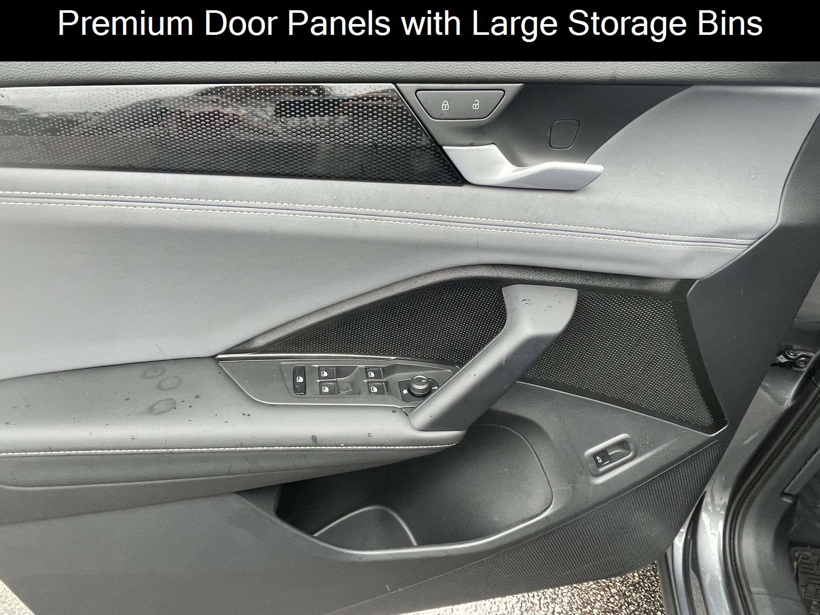 Used 2025 Volkswagen Tiguan SE image 13