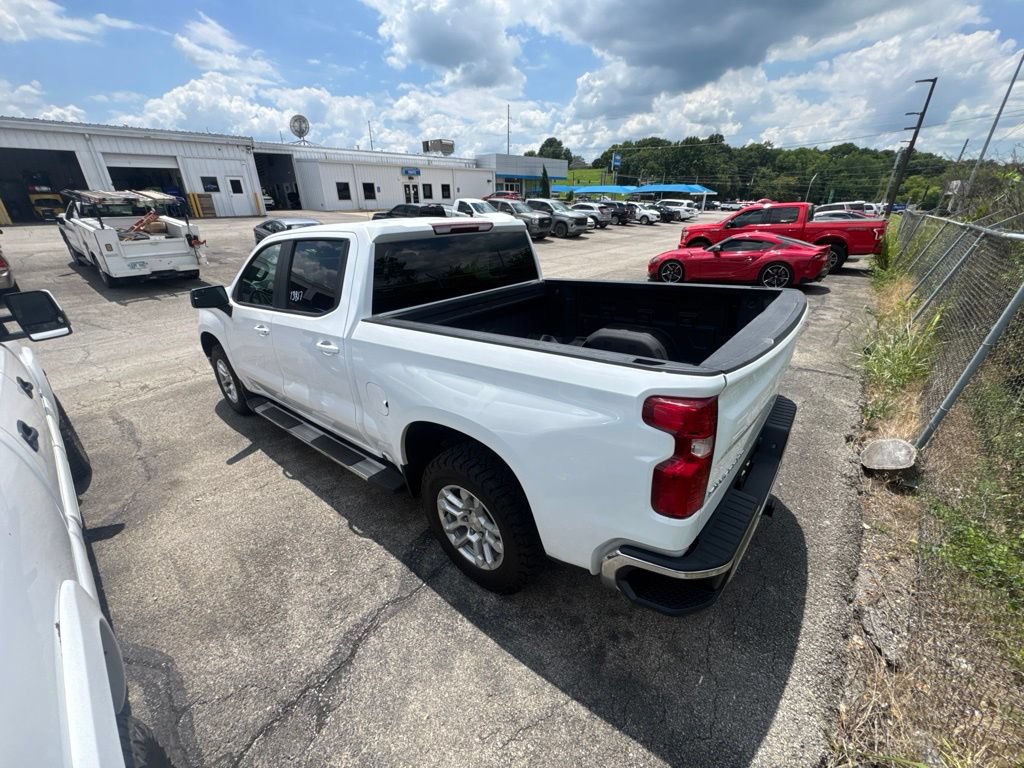 Used 2025 Chevrolet Silverado 1500 LT AWD/4WD image 20