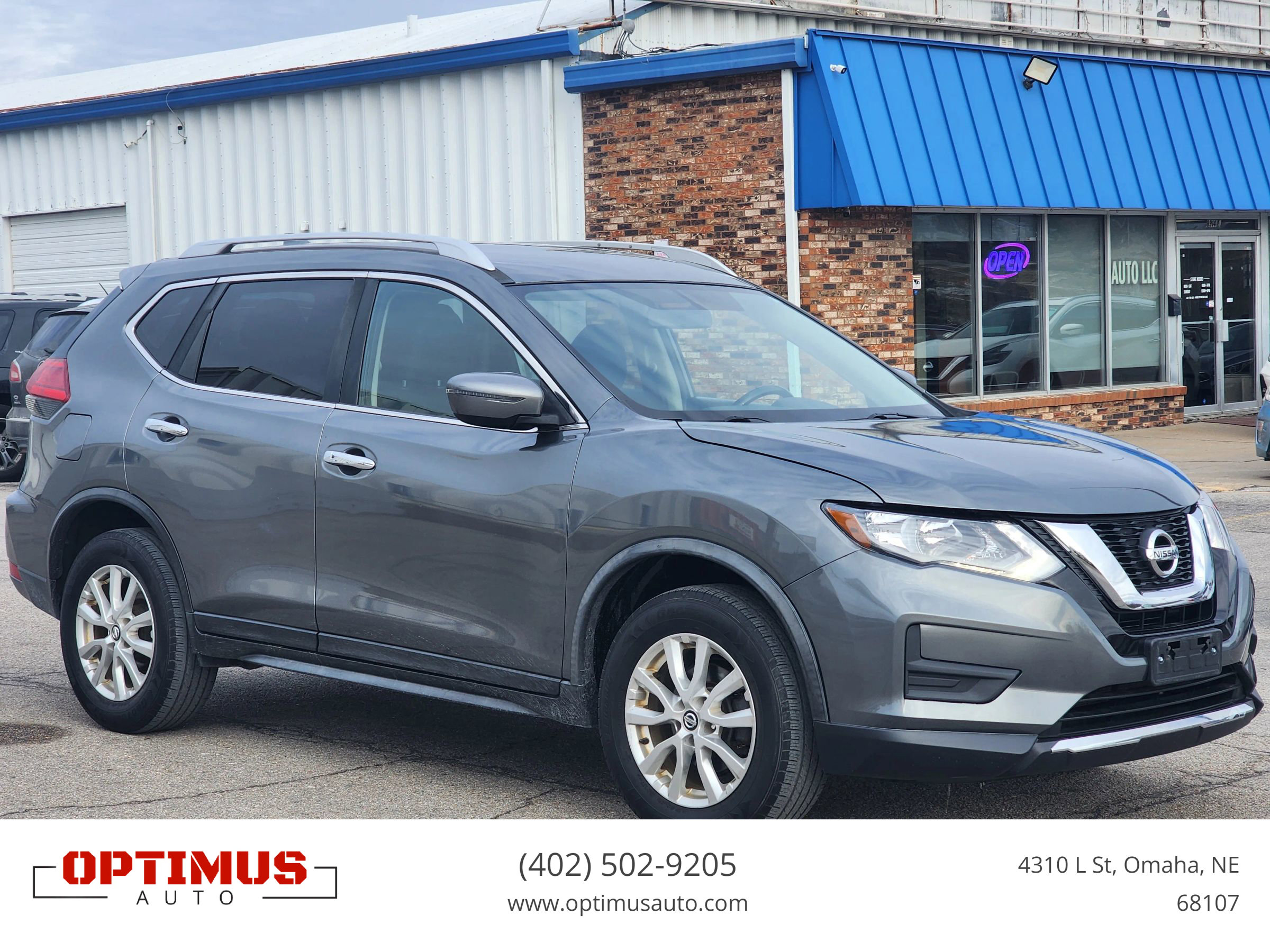 Used 2017 Nissan Rogue SV