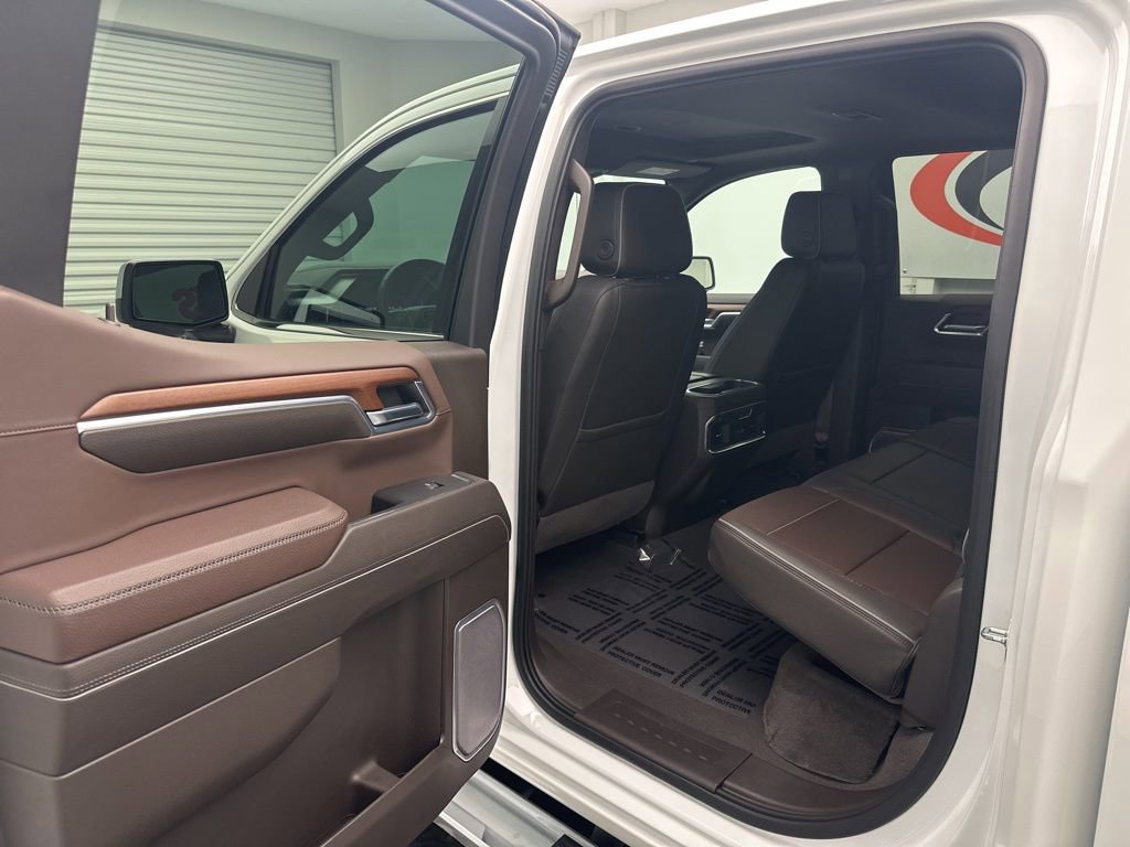 Used 2023 GMC Sierra 1500 Denali image 6