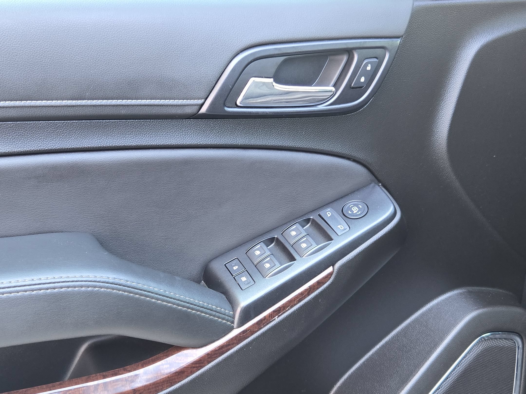 Used 2019 GMC Yukon SLE w/ SLE Value Package AWD/4WD image 21
