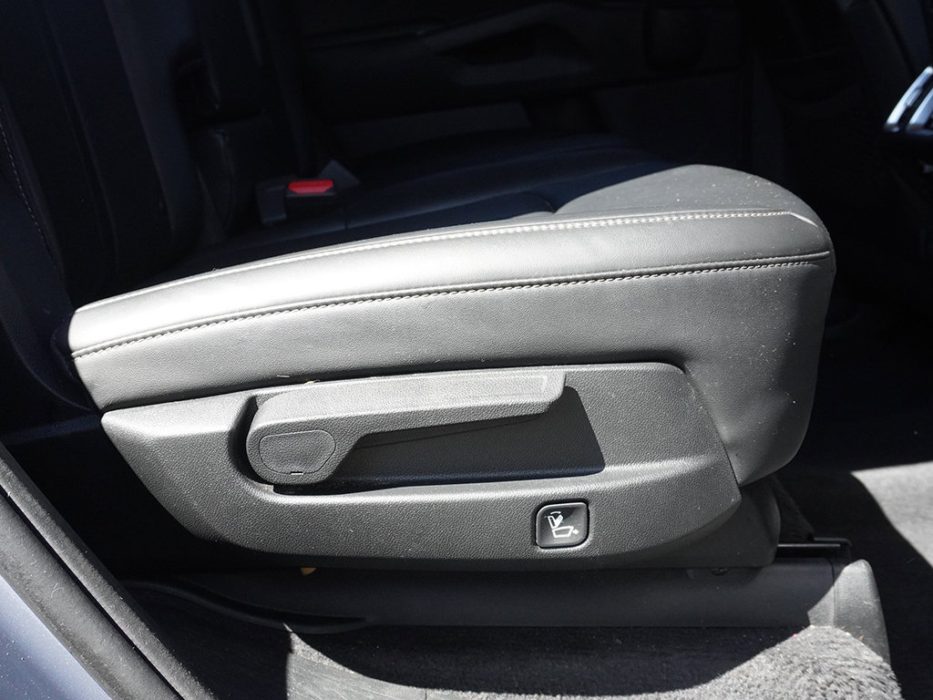 Used 2023 Kia Sorento S w/ Panoramic Sunroof Package AWD/4WD image 35