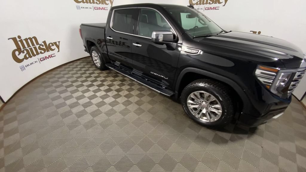 Used 2023 GMC Sierra 1500 Denali AWD/4WD image 2