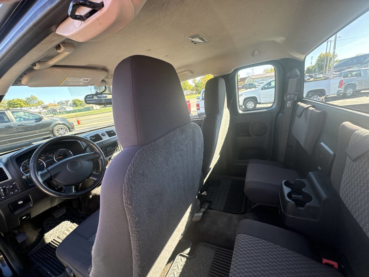 Used 2011 Chevrolet Colorado W/T image 31