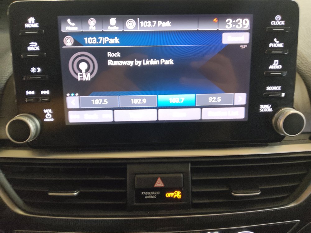 Used 2018 Honda Accord Sport image 25