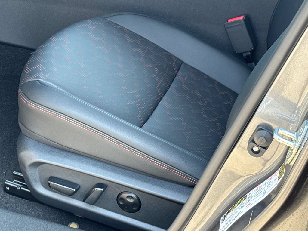 New 2026 Nissan Sentra SR w/ SR Premium Package FWD image 7
