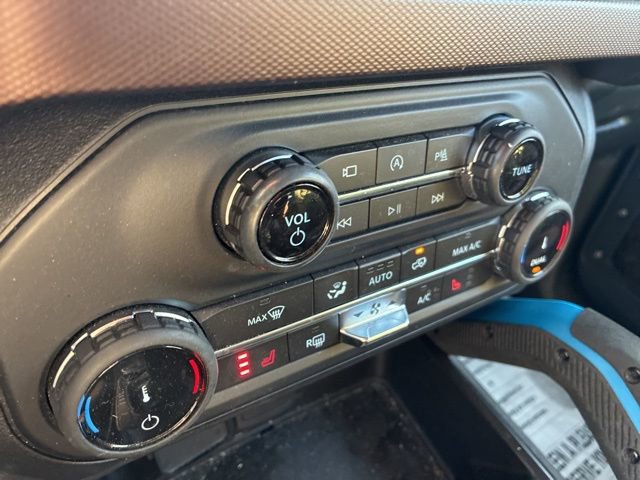 Used 2022 Ford Bronco Outer Banks image 32