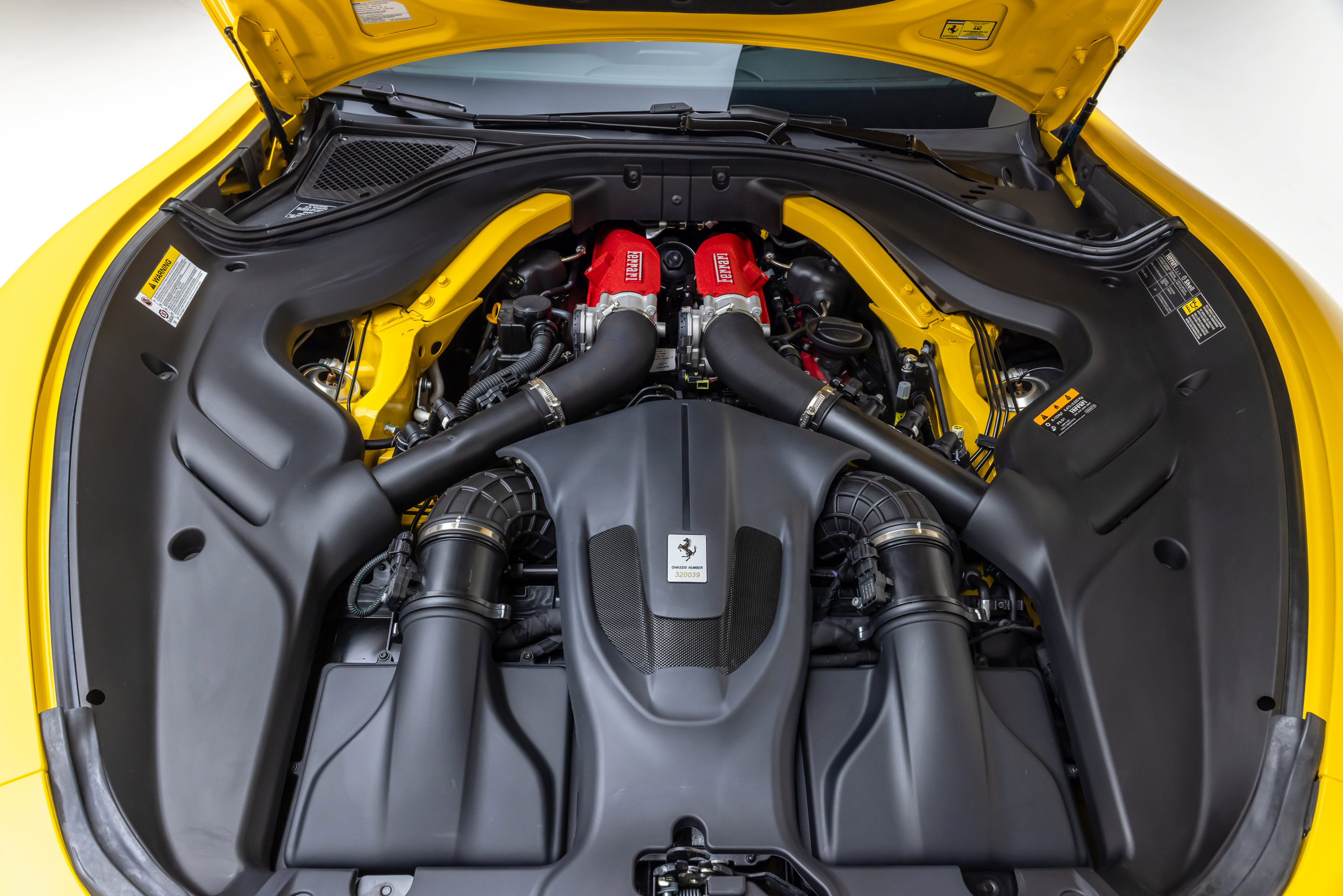 Certified 2025 Ferrari Roma Spider image 79