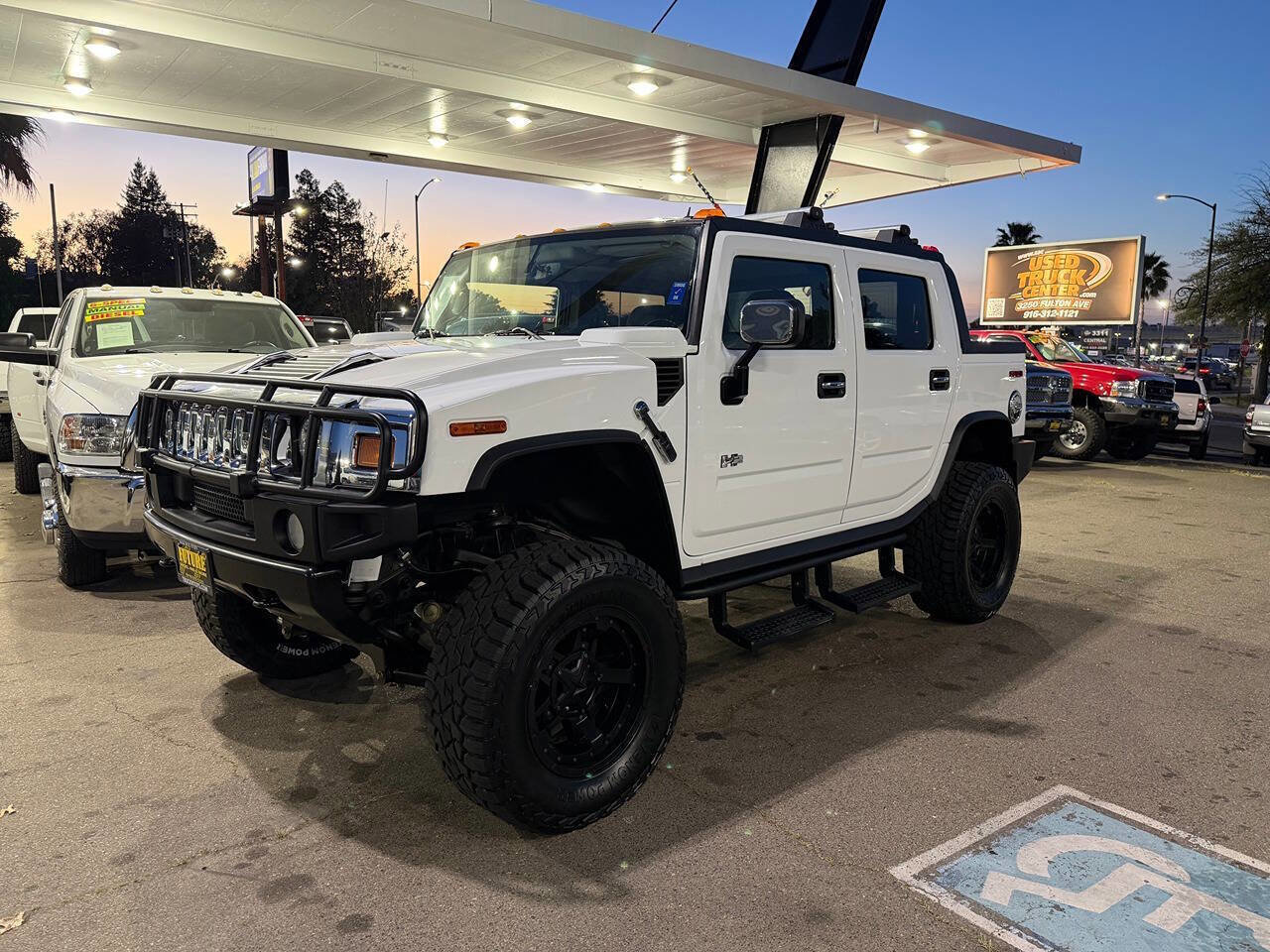 Used 2005 HUMMER H2 SUT w/ Preferred Equipment Group image 49