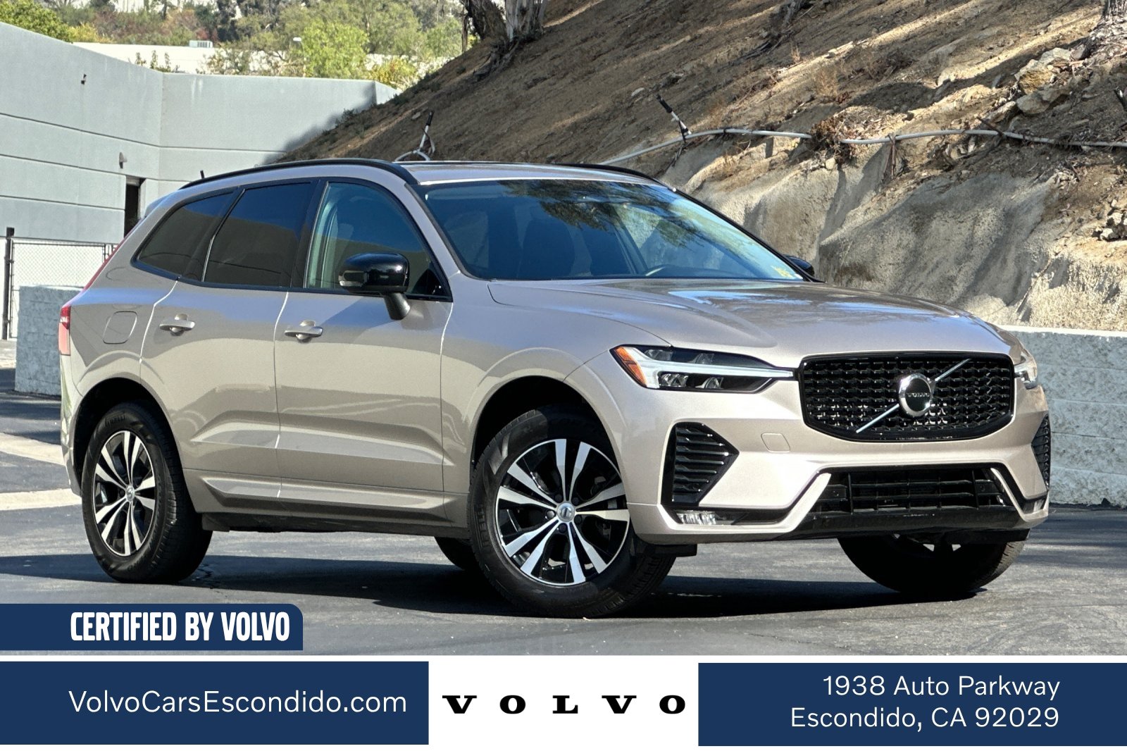Certified 2025 Volvo XC60 B5 Core AWD/4WD video 1