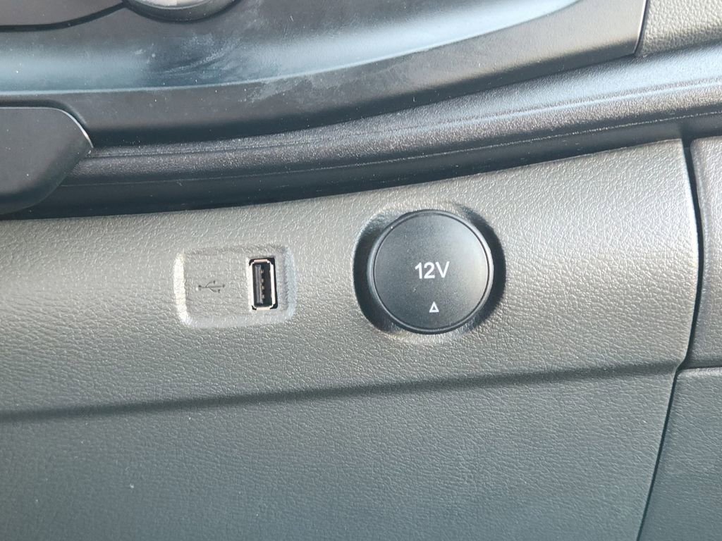 Used 2024 Ford Transit 150 148 Medium Roof AWD w/ Load Area Protection Package image 31