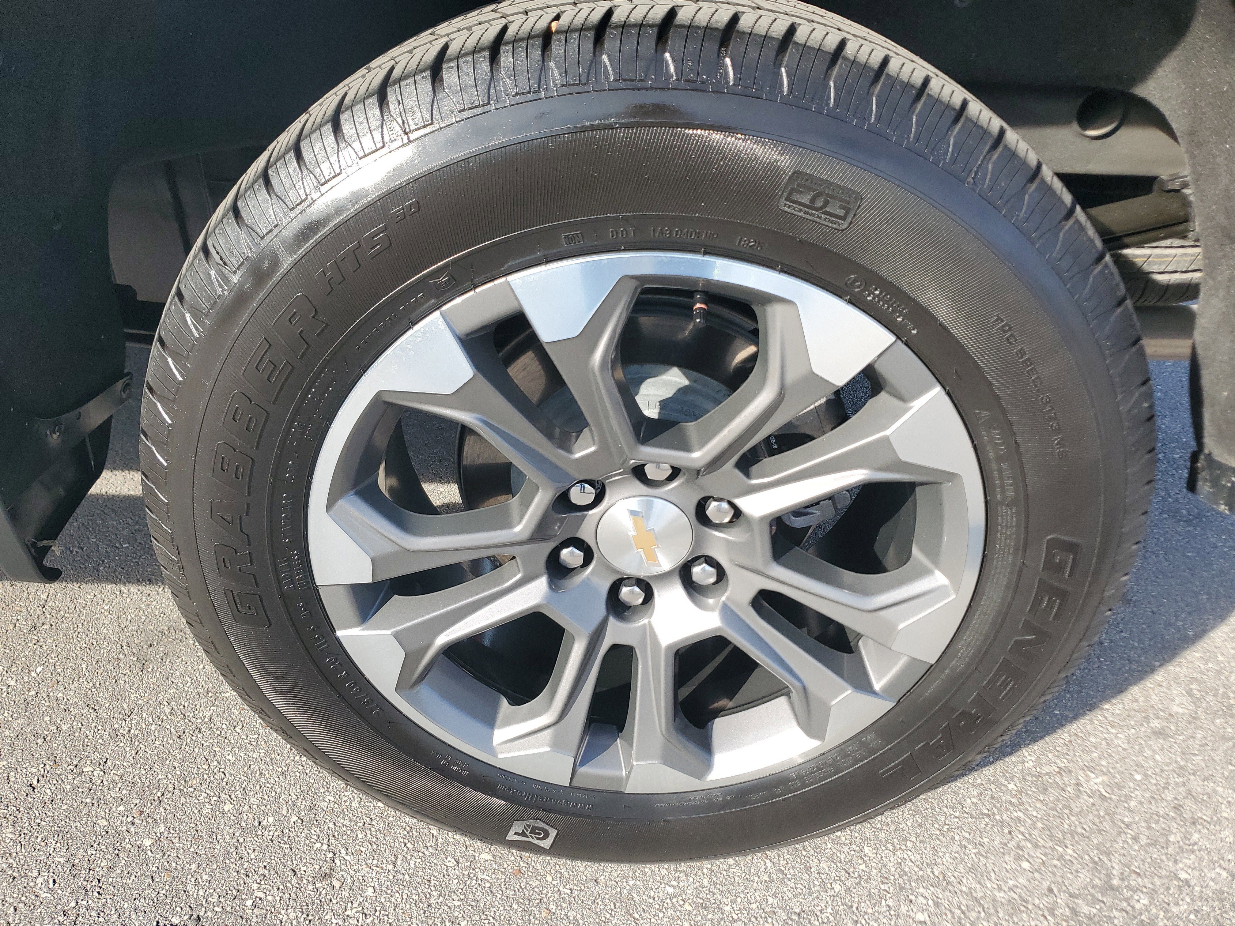 Used 2025 Chevrolet Silverado 1500 High Country image 9