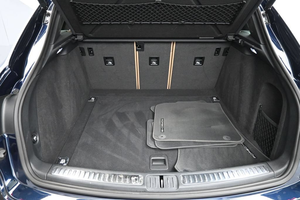 Certified 2020 Porsche Macan S AWD/4WD image 23
