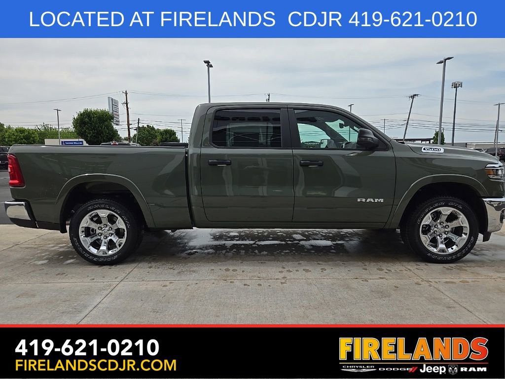 New 2026 RAM 1500 4x4 Crew Cab image 2