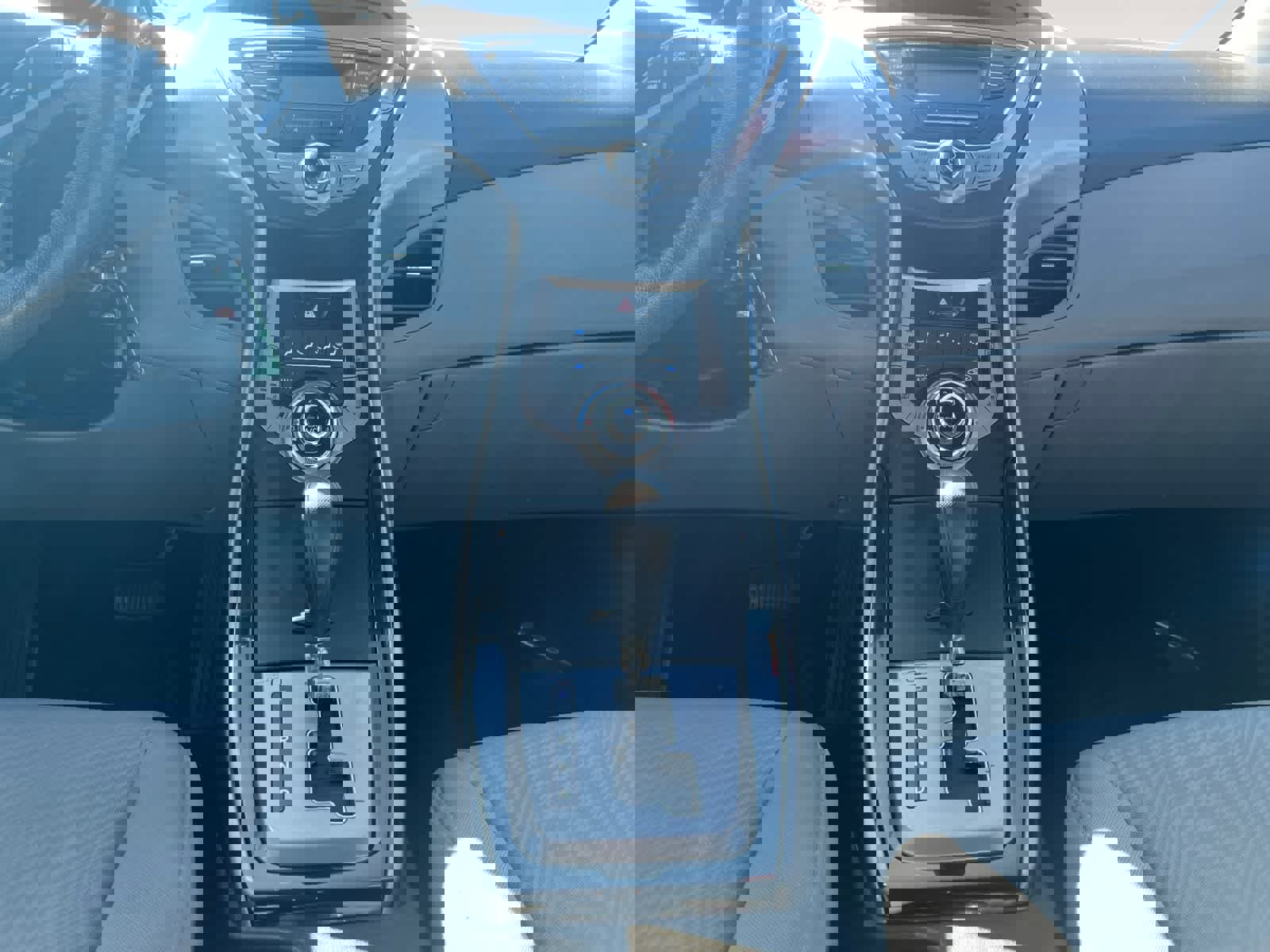 Used 2013 Hyundai Elantra GLS w/ Preferred Pkg image 11