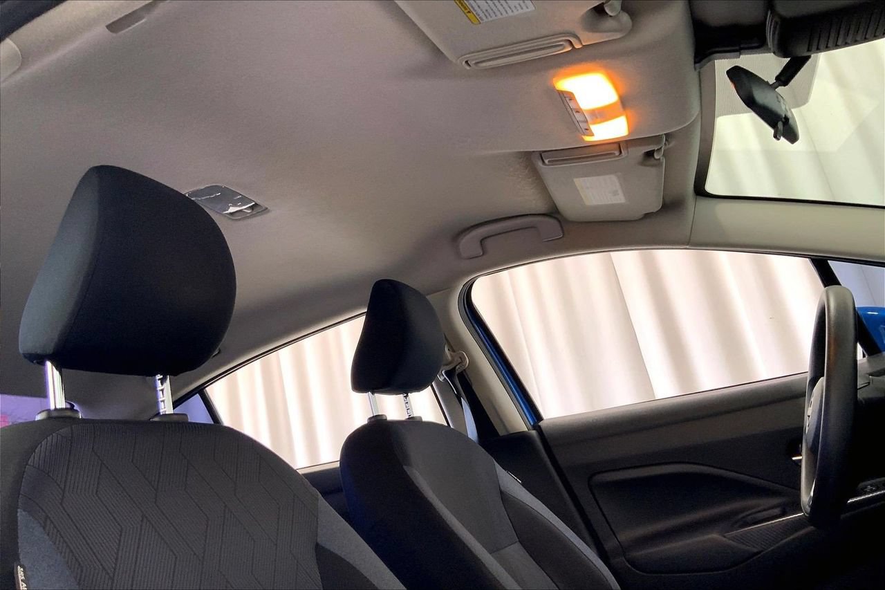 Used 2023 Nissan Versa SV FWD image 27
