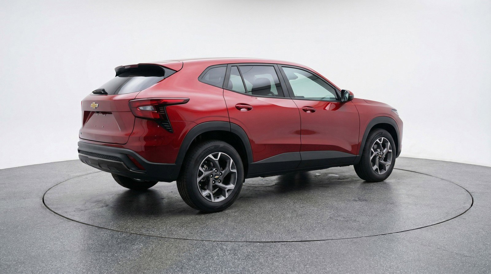 Used 2025 Chevrolet Trax LT w/ LT Convenience Package image 9