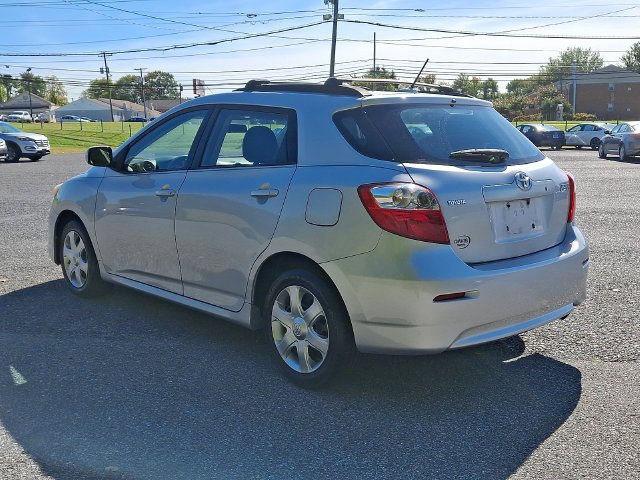 Used 2009 Toyota Matrix FWD image 4