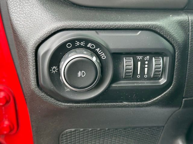 Used 2018 Jeep Wrangler Unlimited Sport S image 19