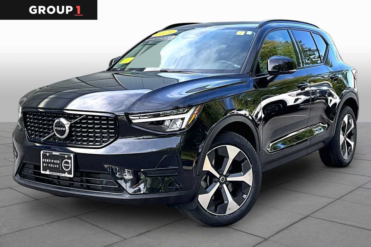 Used 2024 Volvo XC40 B5 Core w/ Protection Package Premier AWD/4WD image 1