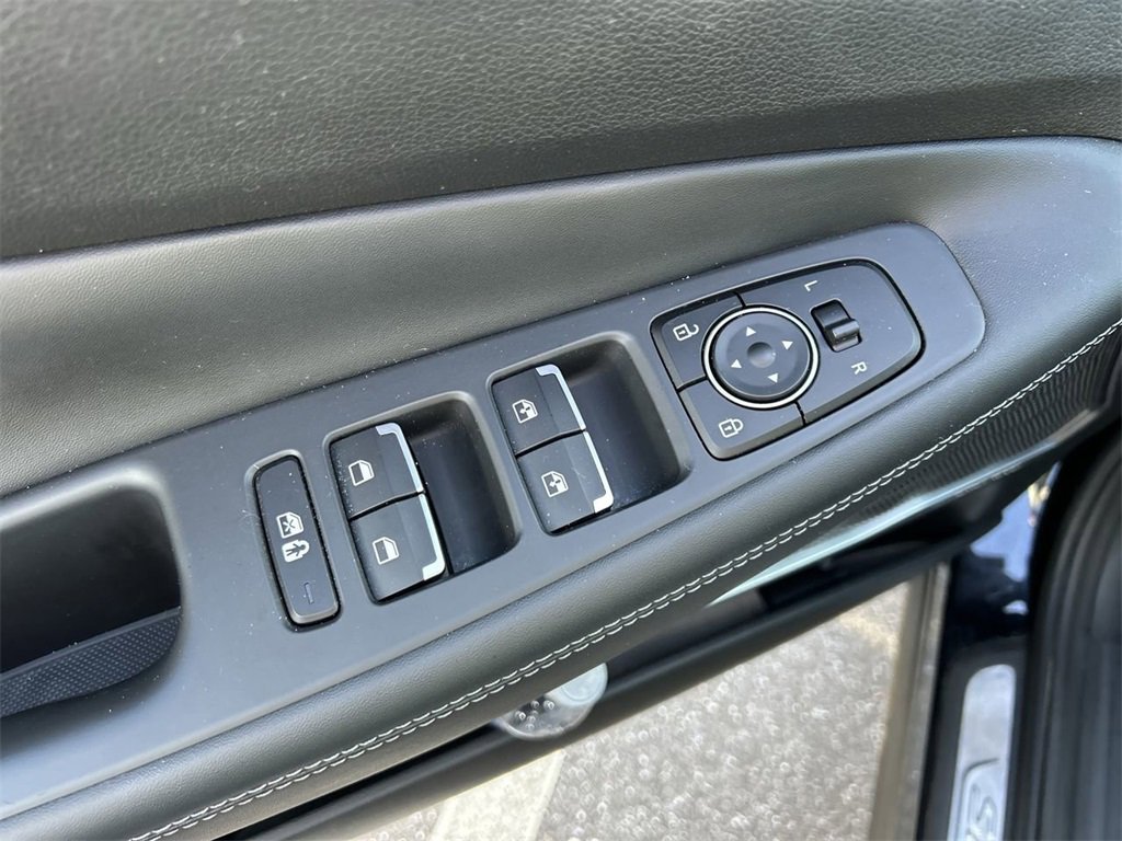 Used 2021 Hyundai Santa Fe SEL Premium image 21