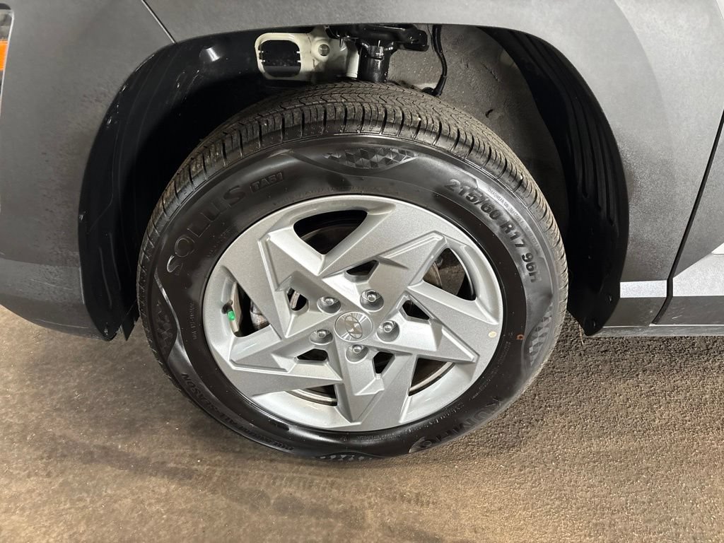 Used 2026 Hyundai Kona SE AWD/4WD image 12
