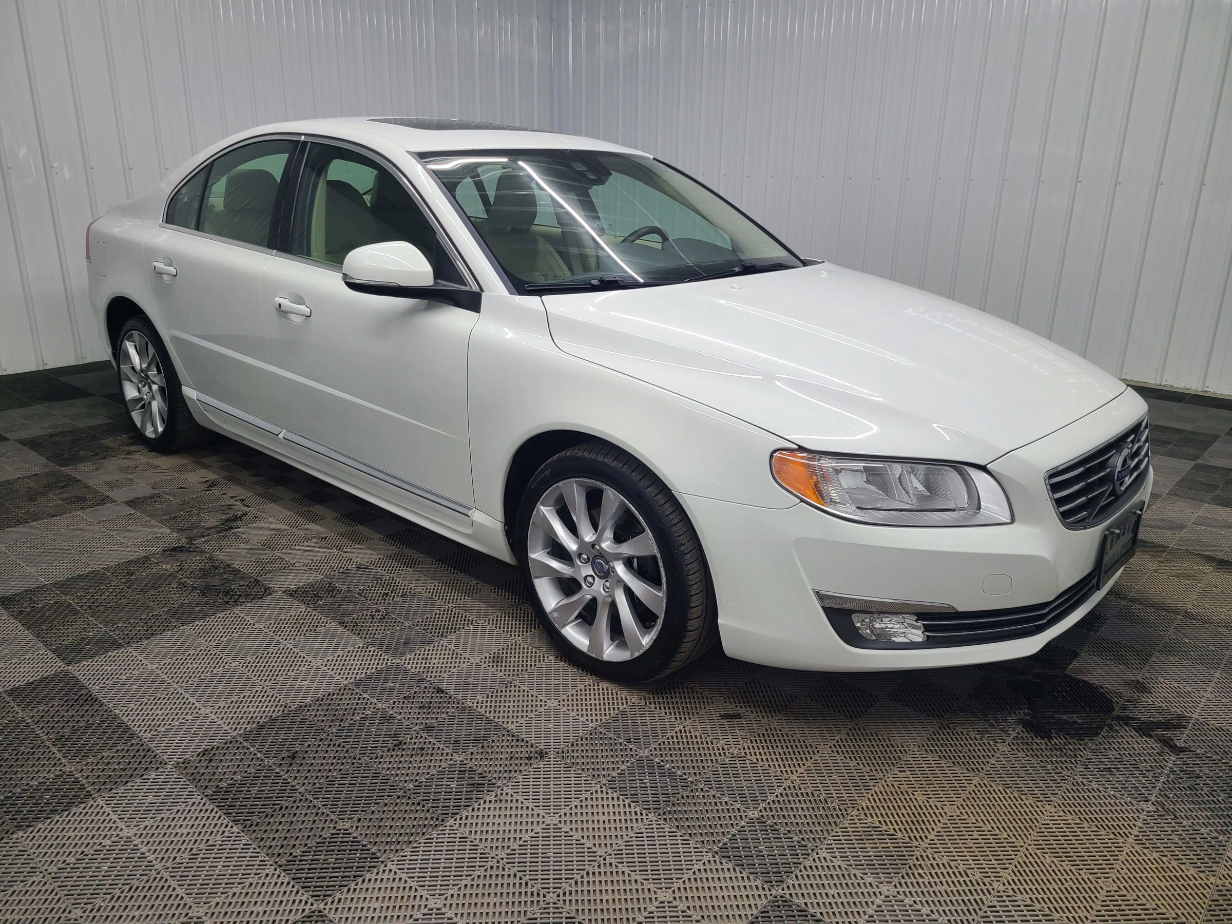 Used 2016 Volvo S80 T5 image 12