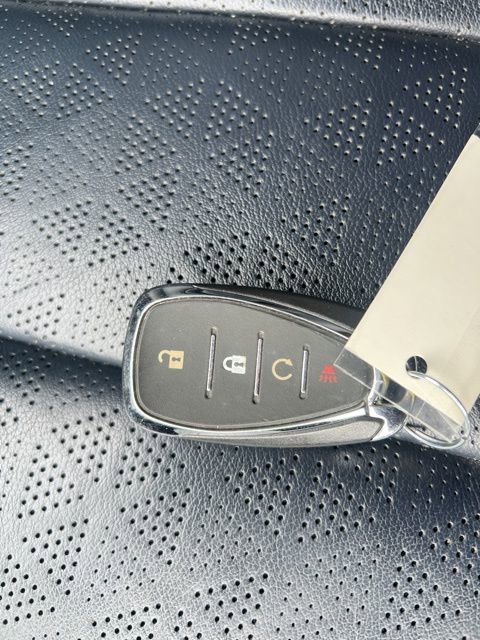 Used 2022 Chevrolet Bolt EUV LT w/ Convenience Package image 28